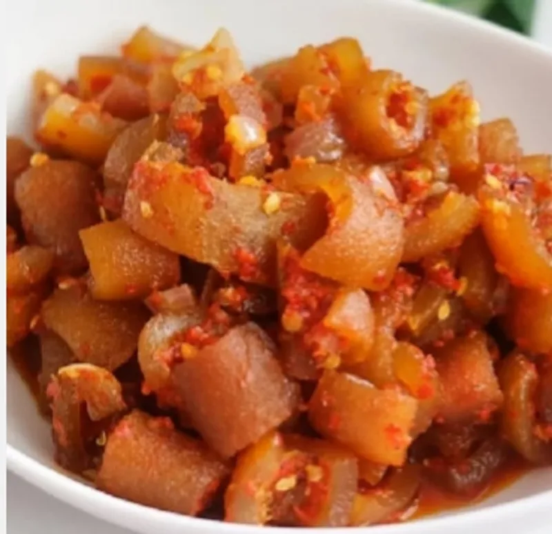 Pepper pomo, cow skin in pepper sauce